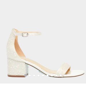 Betsy Johnson Mari Sandals - pearl block heel size 8.5W in Ivory